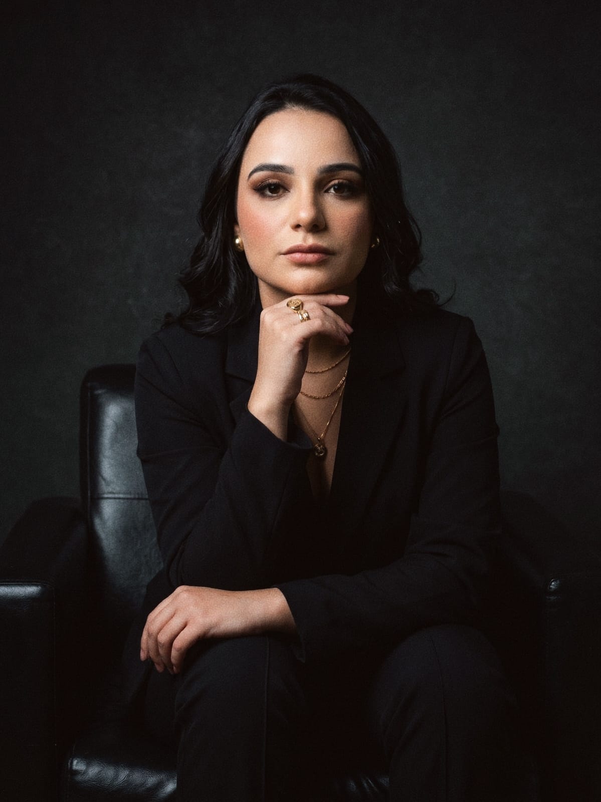 Dra. Sarah Seabra no escritório